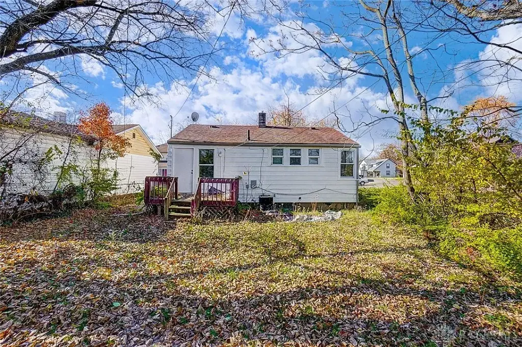 2150 Kensington Dr, Dayton, OH 45406 