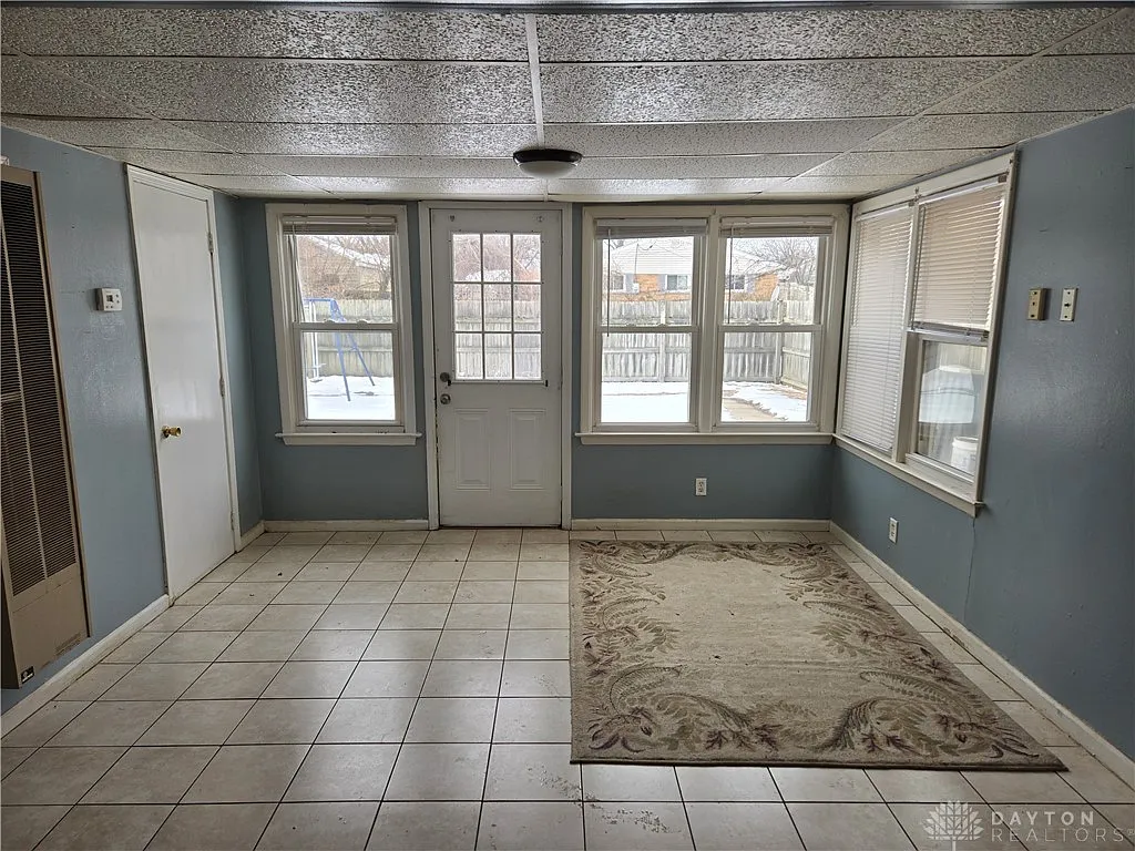 701 Woodlawn Ave, Englewood, OH 45322 