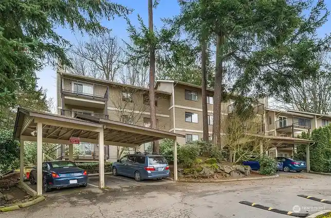 412 10th Street UNIT B202, Kirkland, WA 98033 