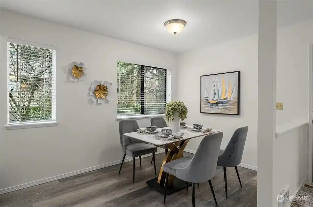 412 10th Street UNIT B202, Kirkland, WA 98033 