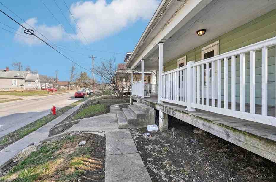2404 S Sutphin St, Middletown, OH 45044 