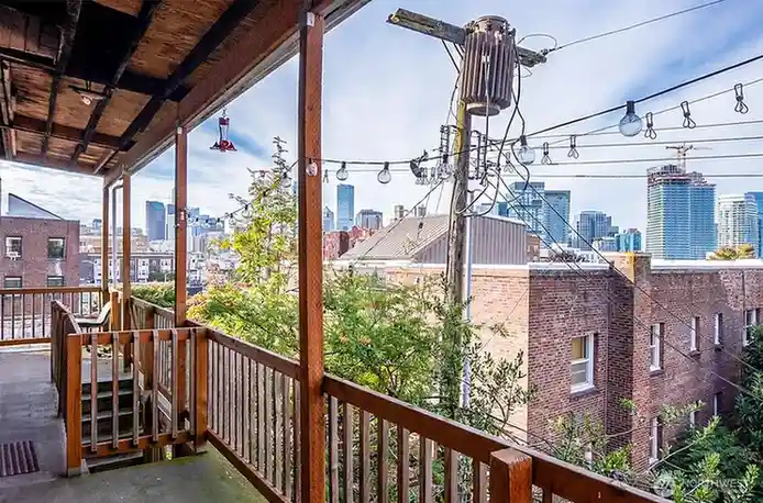 219 Belmont Avenue E, Seattle, WA 98102 