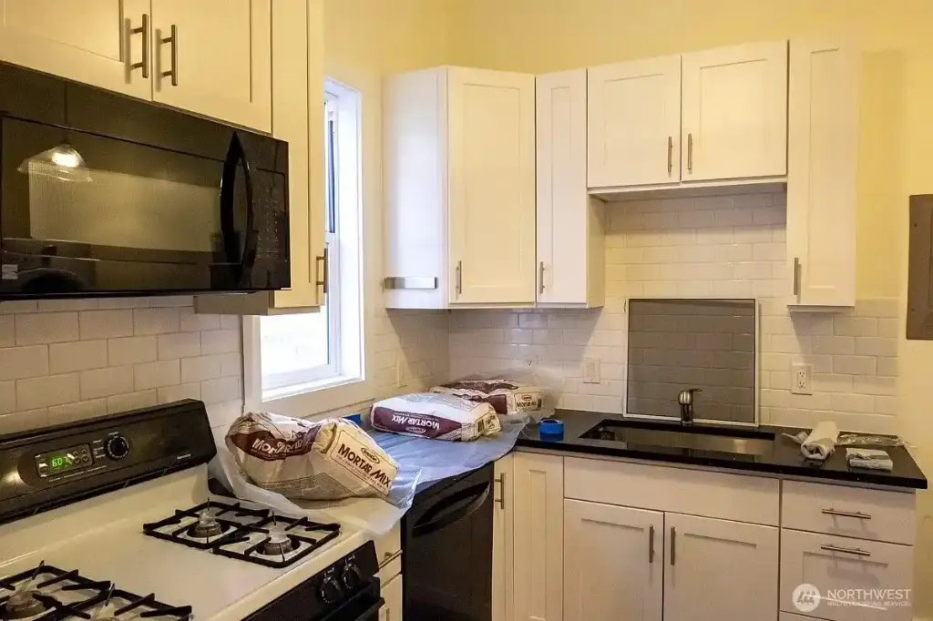 219 Belmont Avenue E, Seattle, WA 98102 