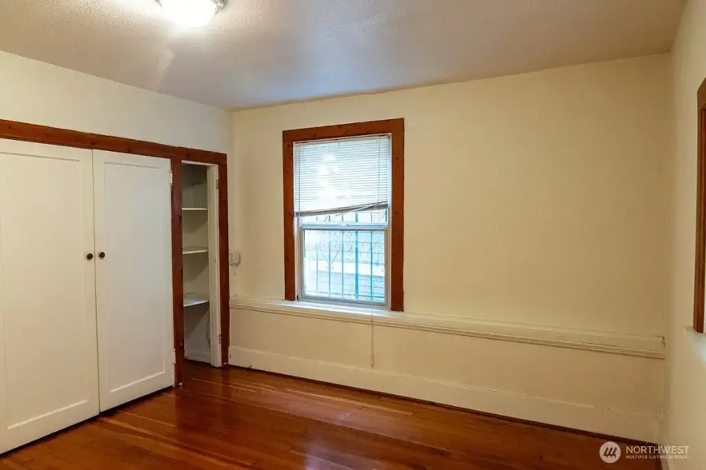 219 Belmont Avenue E, Seattle, WA 98102 