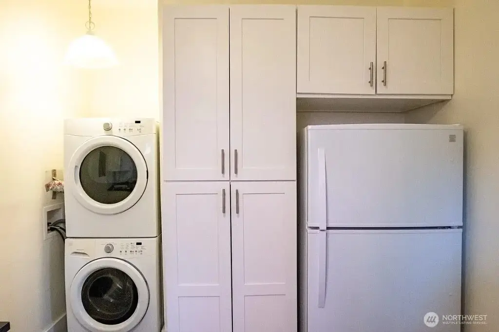 219 Belmont Avenue E, Seattle, WA 98102 