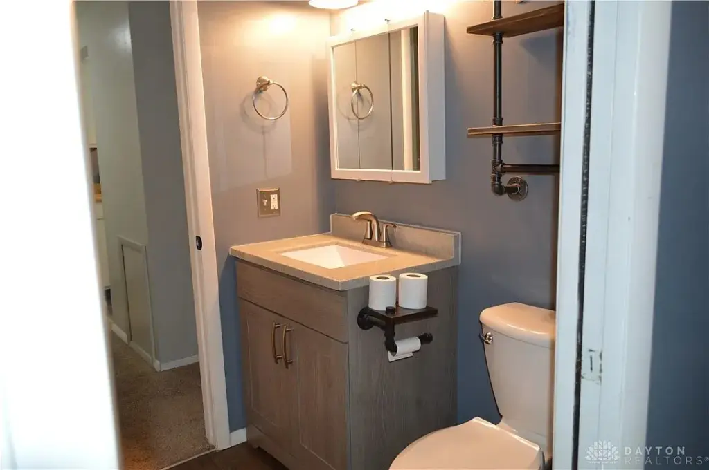 1103 Arrowhead Xing APT A, Dayton, OH 45449 