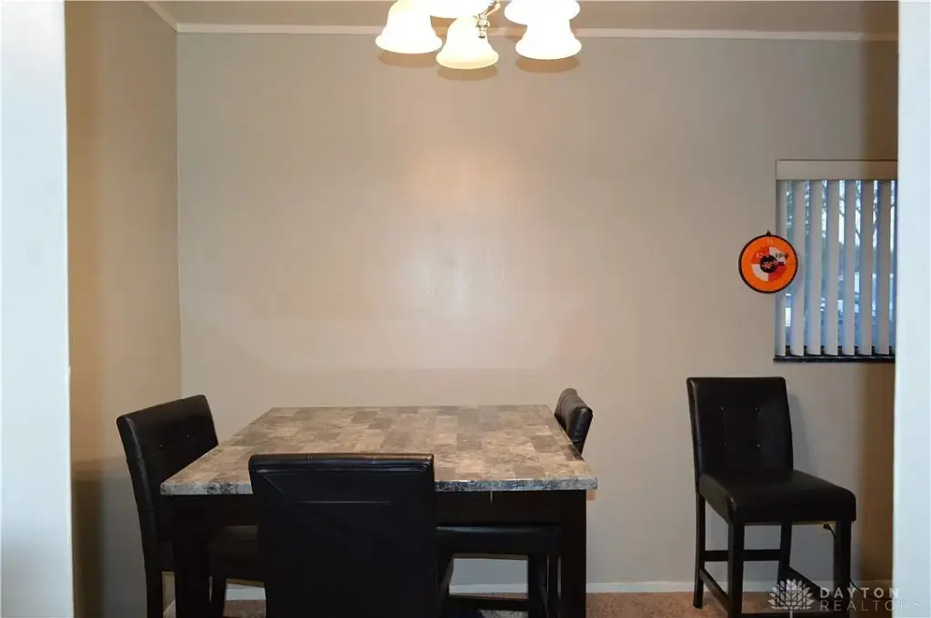 1103 Arrowhead Xing APT A, Dayton, OH 45449 