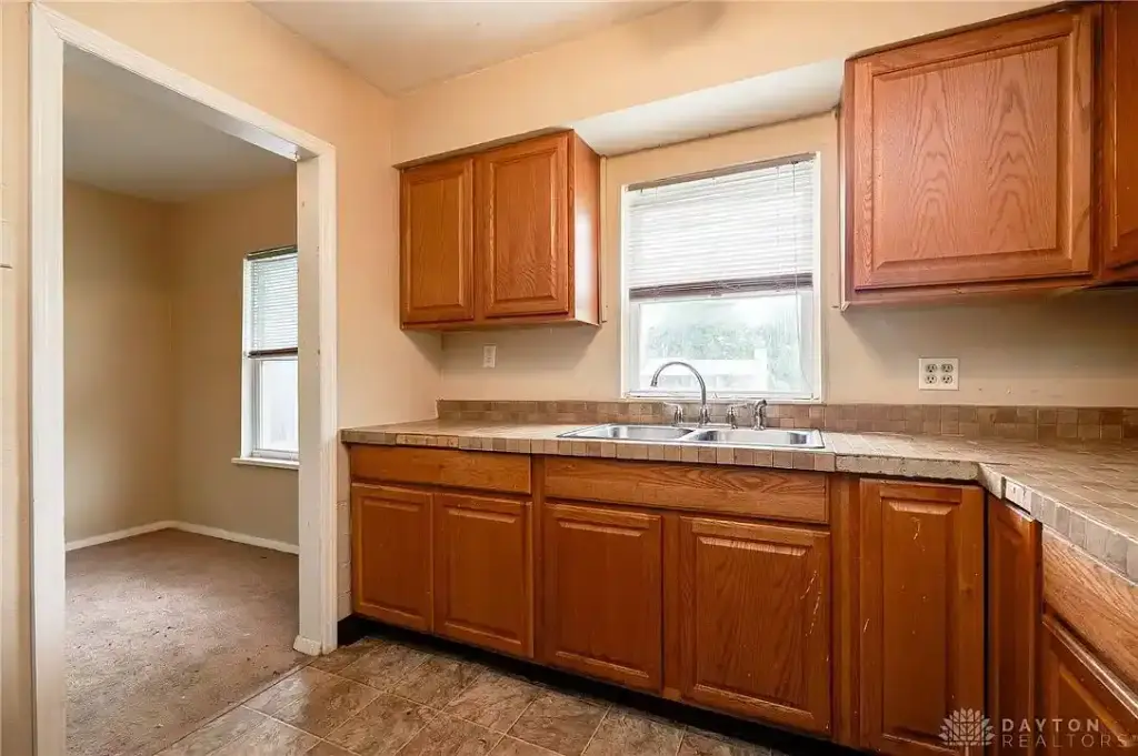 1532 Canfield Ave, Dayton, OH 45406