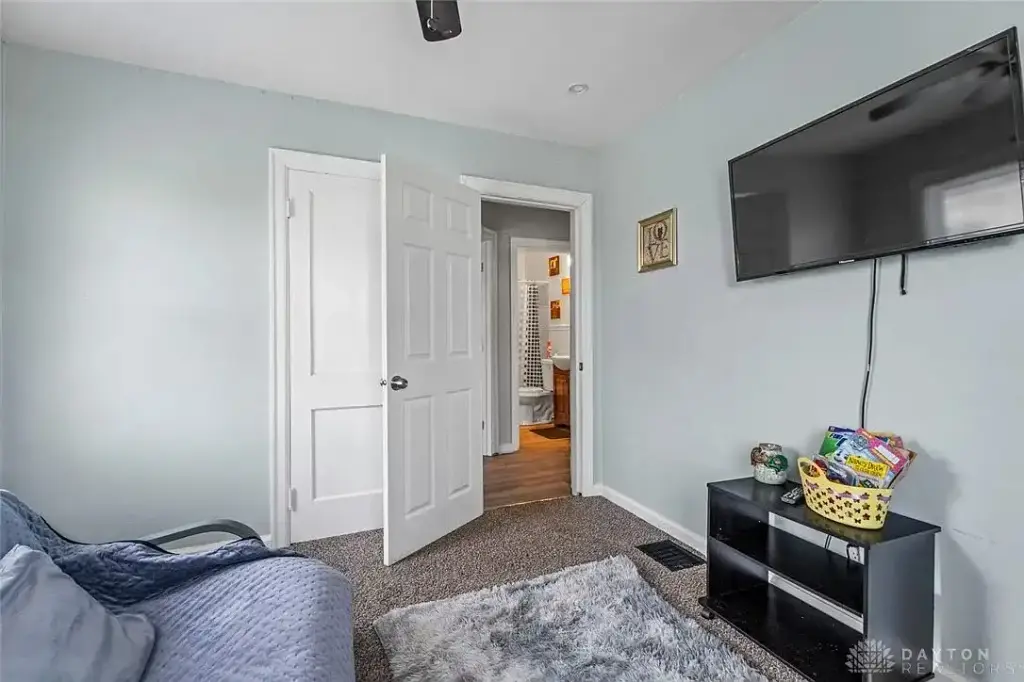 308 Smith St, Dayton, OH 45417 