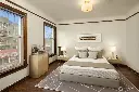 5234 University Way NE, Seattle, WA 98105 