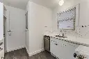 5234 University Way NE, Seattle, WA 98105 