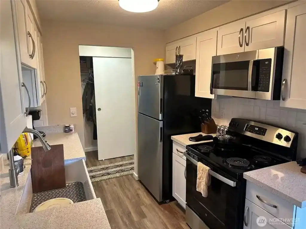 2232 NW 58th Street, Seattle, WA 98107 