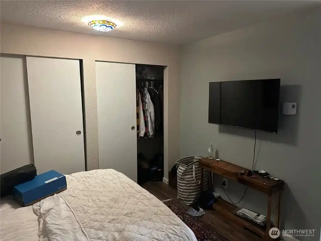 2232 NW 58th Street, Seattle, WA 98107 