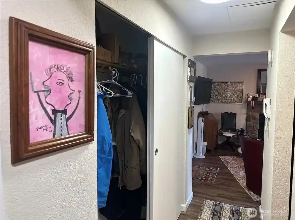 2232 NW 58th Street, Seattle, WA 98107 