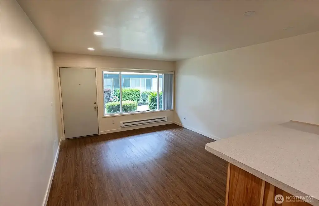 9037 -9041 16th Avenue SW, Seattle, WA 98106 