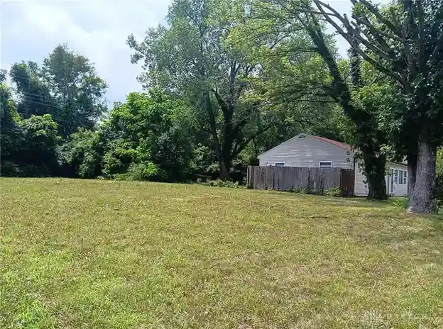 4890 Gardendale Ave, Dayton, OH 45417 