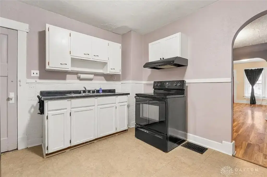 3704 Wayne Ave, Dayton, OH 45420 