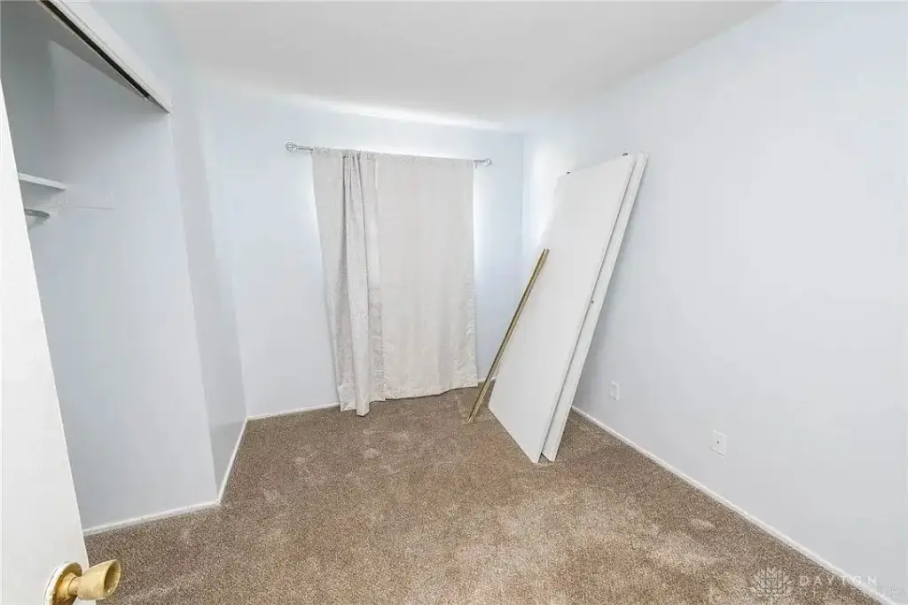 4807 Vanguard Ave, Dayton, OH 45417 