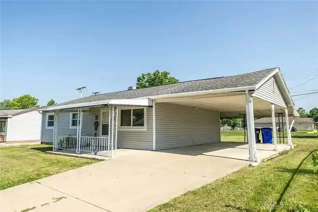 4807 Vanguard Ave, Dayton, OH 45417 