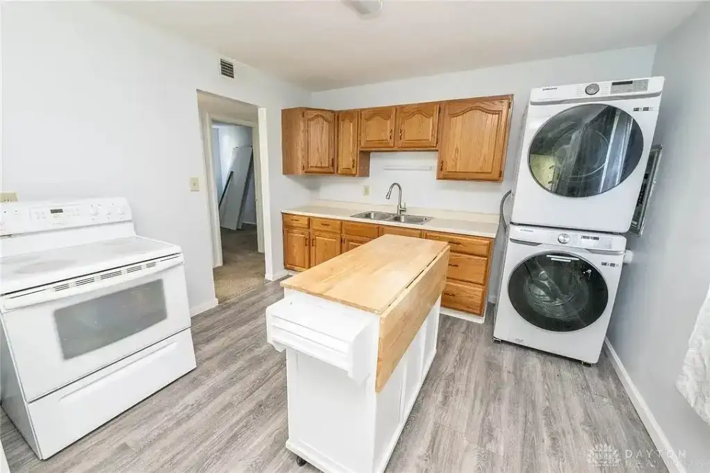 4807 Vanguard Ave, Dayton, OH 45417 