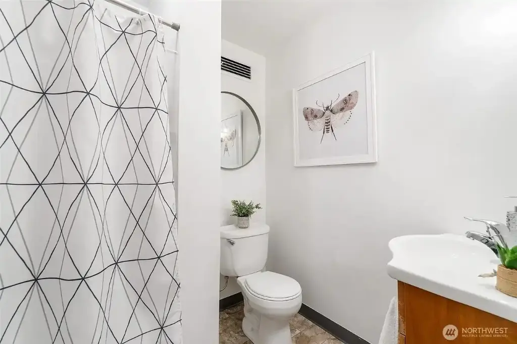 7 Harrison Street #26, Seattle, WA 98109