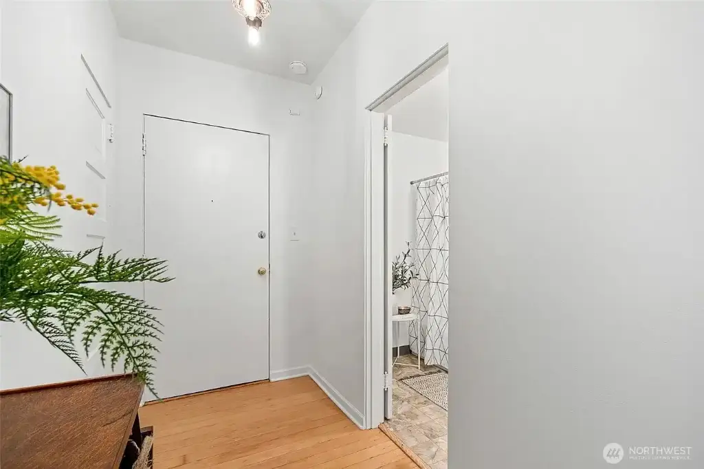 7 Harrison Street #26, Seattle, WA 98109