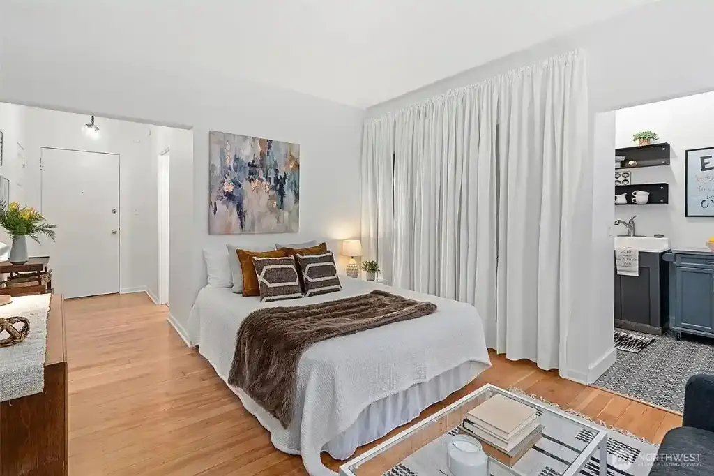 7 Harrison Street #26, Seattle, WA 98109