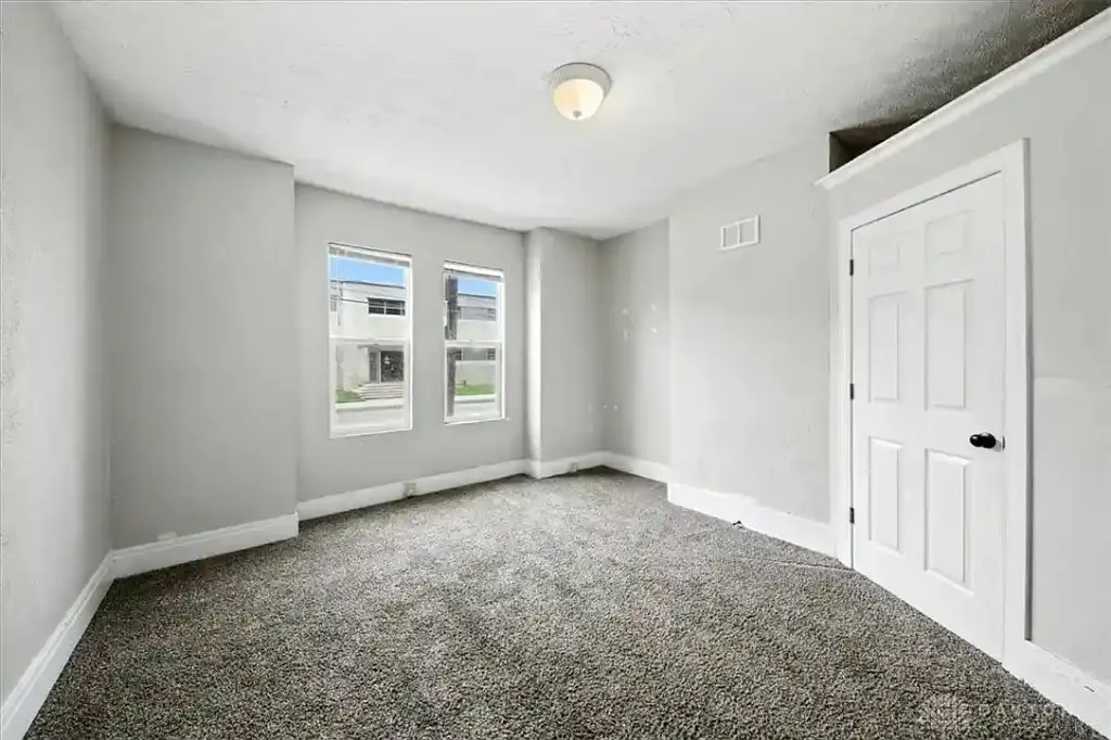 720 Springfield St, Dayton, OH 45403 