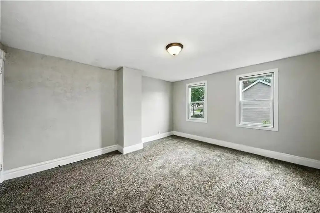 720 Springfield St, Dayton, OH 45403 