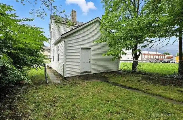 720 Springfield St, Dayton, OH 45403 