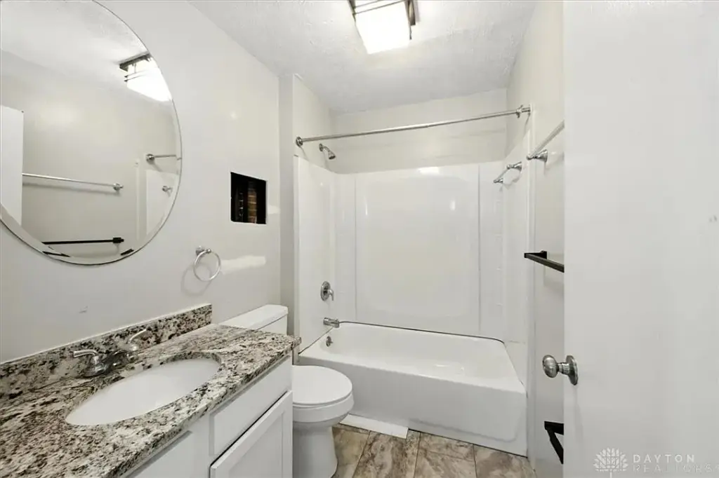 720 Springfield St, Dayton, OH 45403 