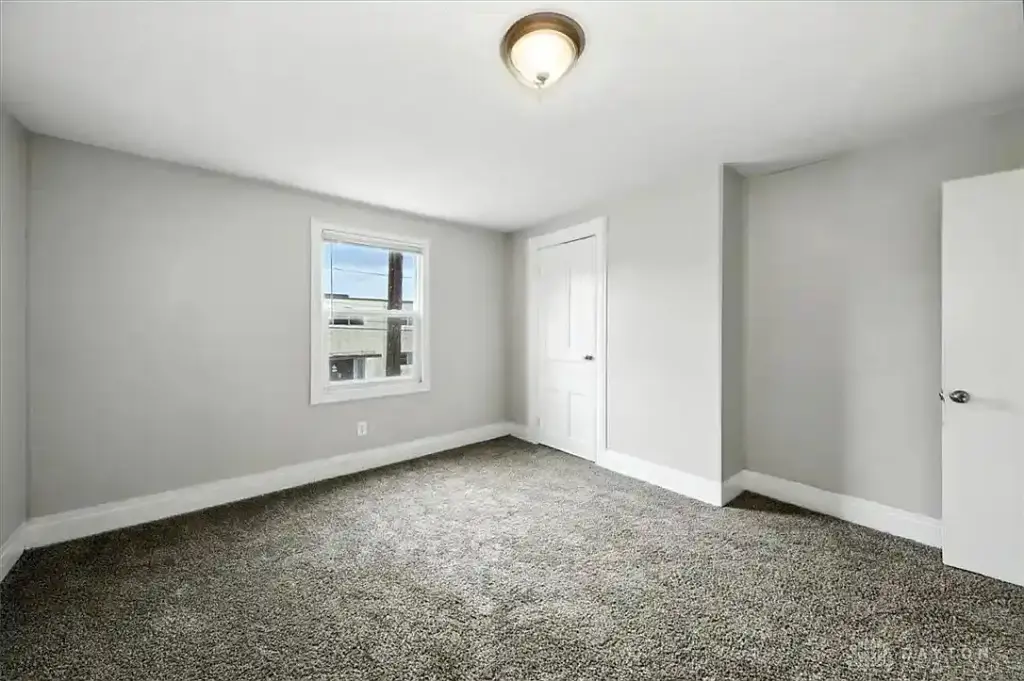 720 Springfield St, Dayton, OH 45403 