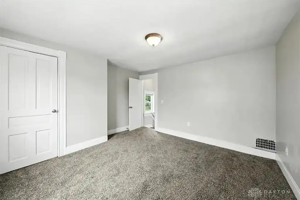 720 Springfield St, Dayton, OH 45403 