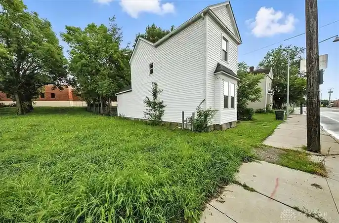 720 Springfield St, Dayton, OH 45403 