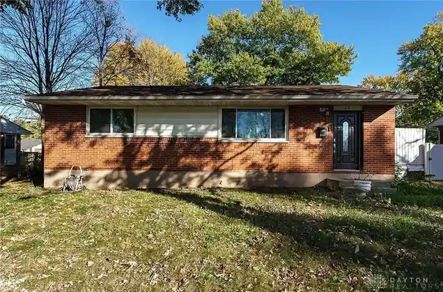 30 Whispering Dr, Trotwood, OH 45426 