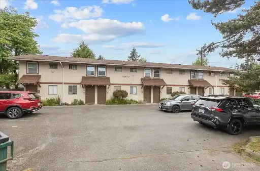 2 SW 119th Street, Burien, WA 98146 