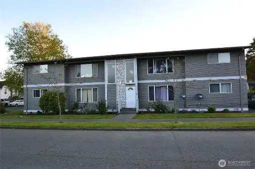 1414 SW Cambridge Street #1-4, Seattle, WA 98106 