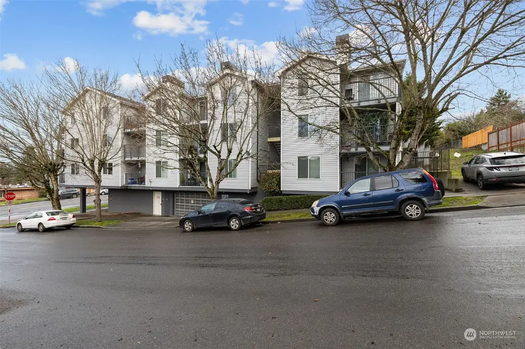 9200 Greenwood Avenue N UNIT 306, Seattle, WA 98103 
