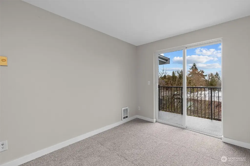 9200 Greenwood Avenue N UNIT 306, Seattle, WA 98103 