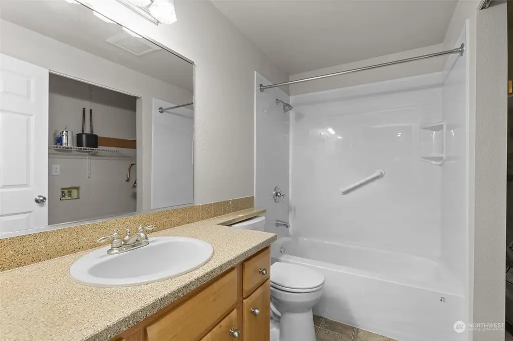 9200 Greenwood Avenue N UNIT 306, Seattle, WA 98103 