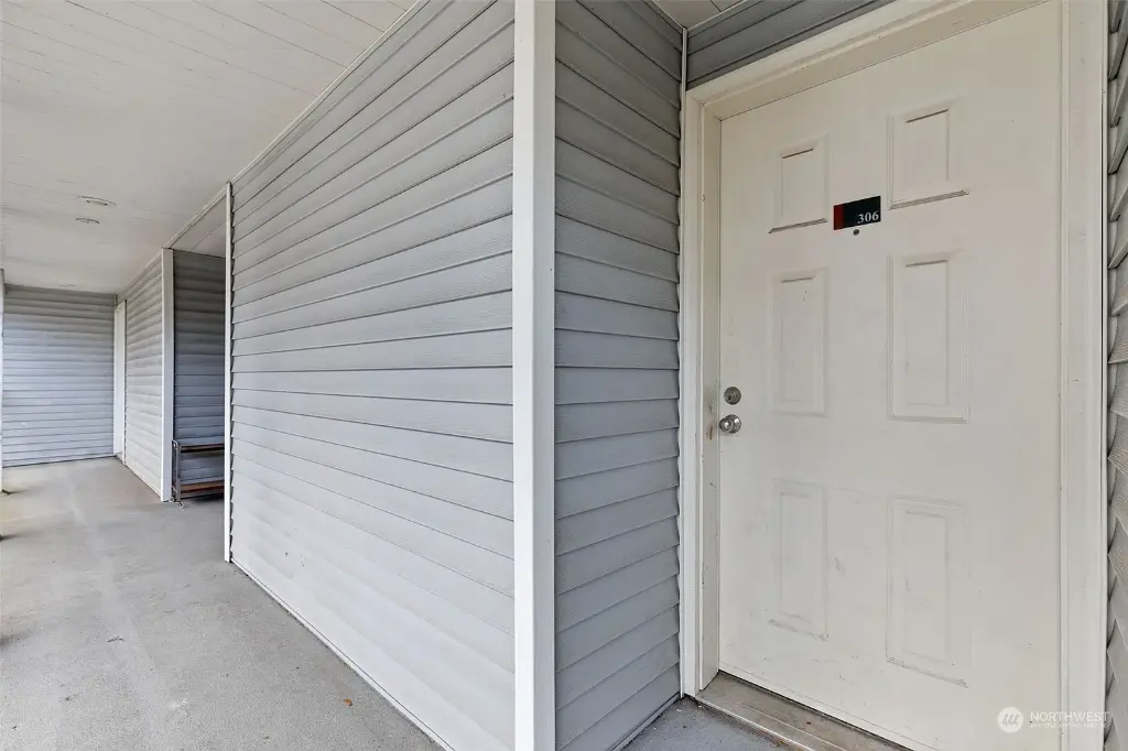 9200 Greenwood Avenue N UNIT 306, Seattle, WA 98103 