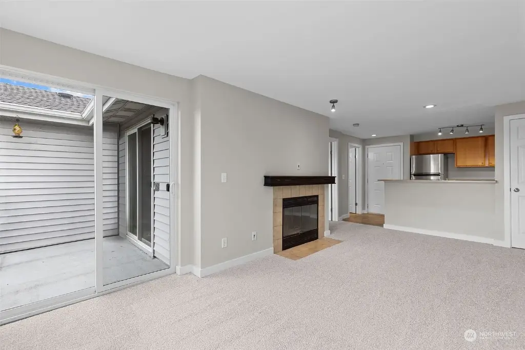 9200 Greenwood Avenue N UNIT 306, Seattle, WA 98103 