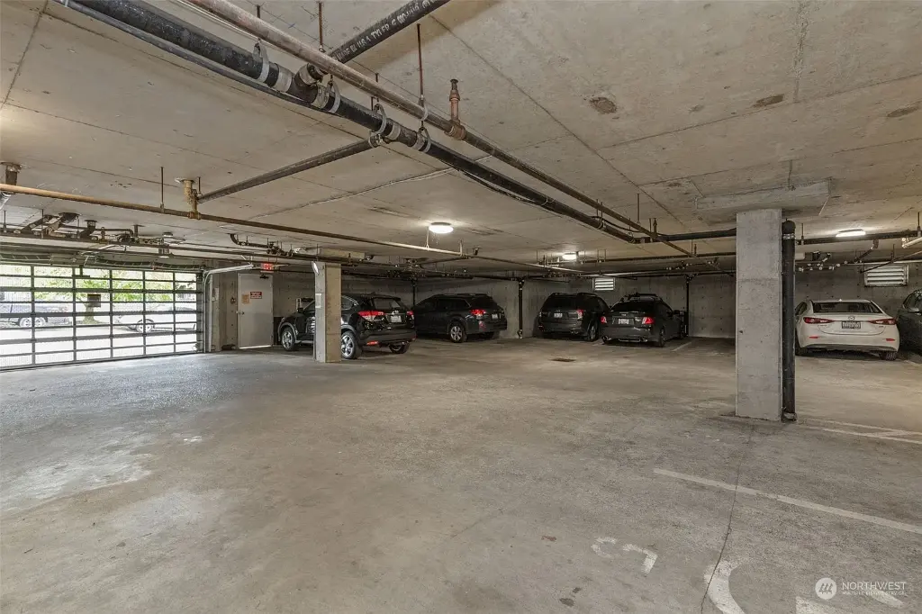 9200 Greenwood Avenue N UNIT 306, Seattle, WA 98103 