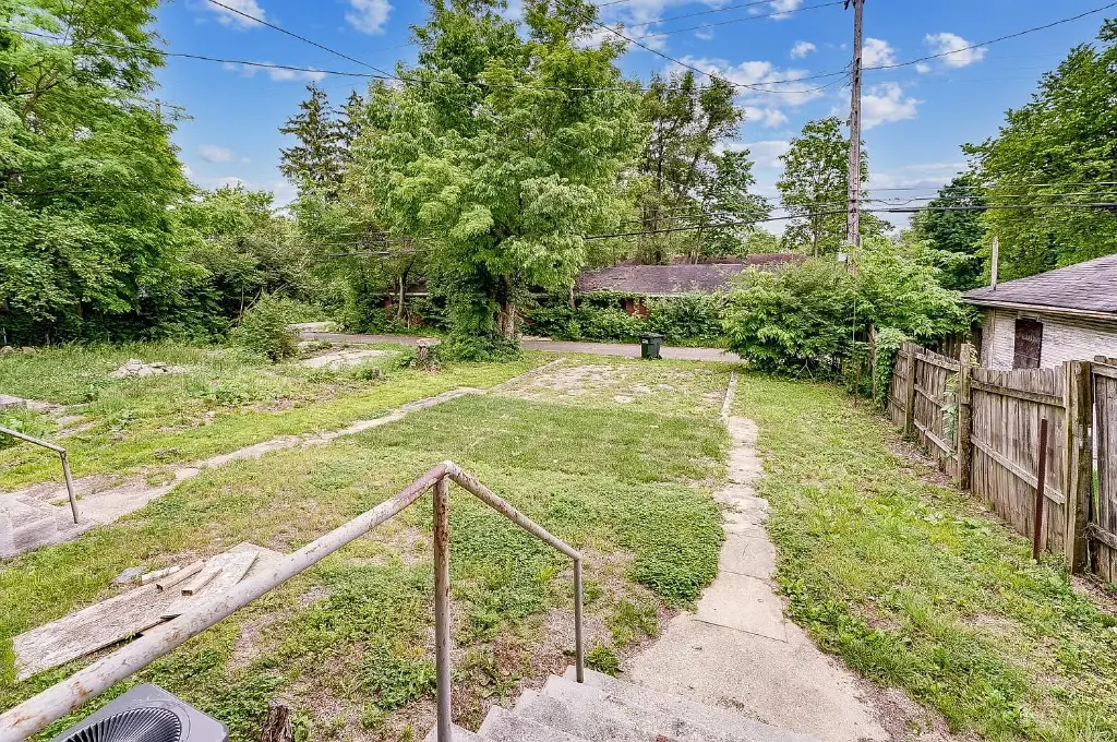 1824 W Grand Ave, Dayton, OH 45402 