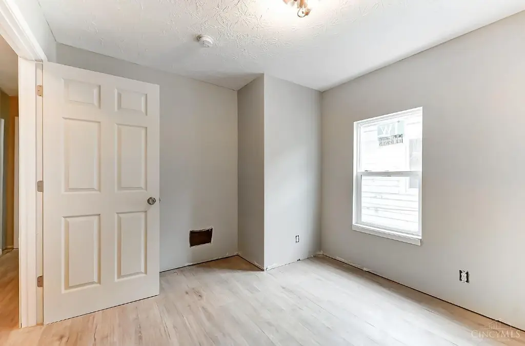 1824 W Grand Ave, Dayton, OH 45402 