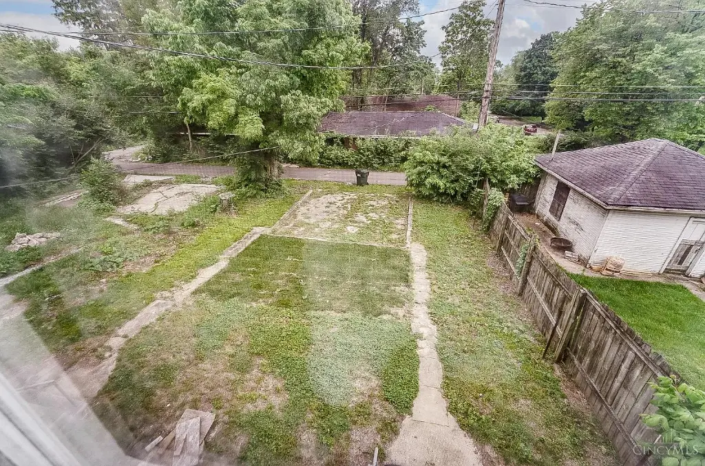 1824 W Grand Ave, Dayton, OH 45402 