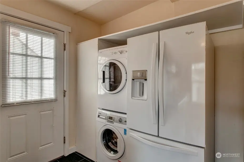 2107 S College Street, Seattle, WA 98144 