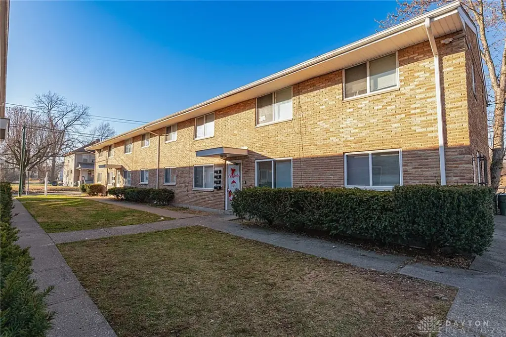 2921 Hoover Ave, Dayton, OH 45402 