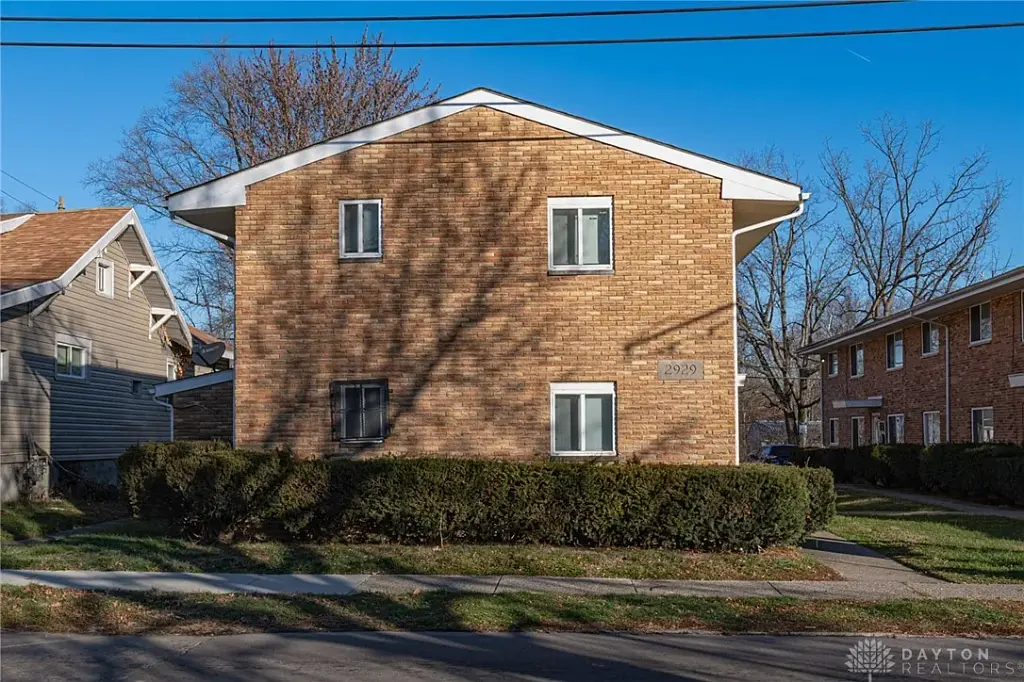2921 Hoover Ave, Dayton, OH 45402 