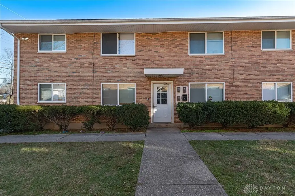 2921 Hoover Ave, Dayton, OH 45402 
